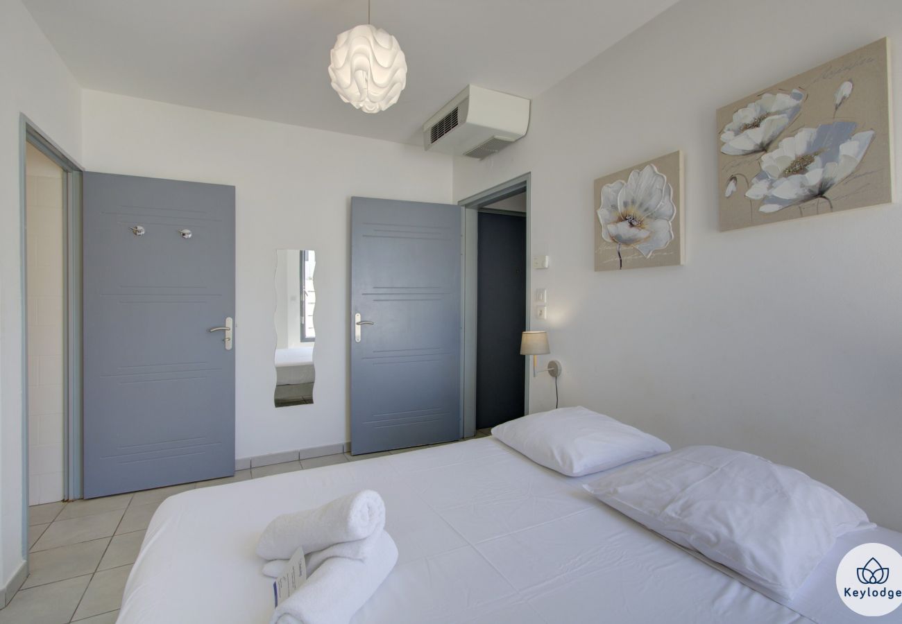 Apartment in Saint Pierre - T2 - Ti Patio - 38 m2 – Sea front - St-Pierre