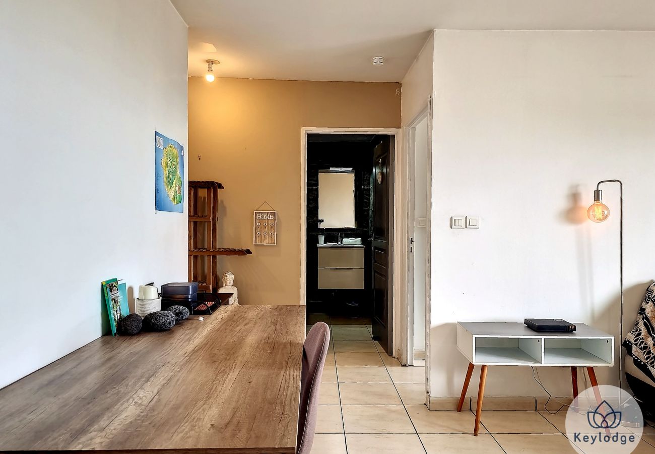 Apartment in Sainte-Clotilde - T2 – Le Mirad’Or – Beautiful sea view – Sainte-Clotilde