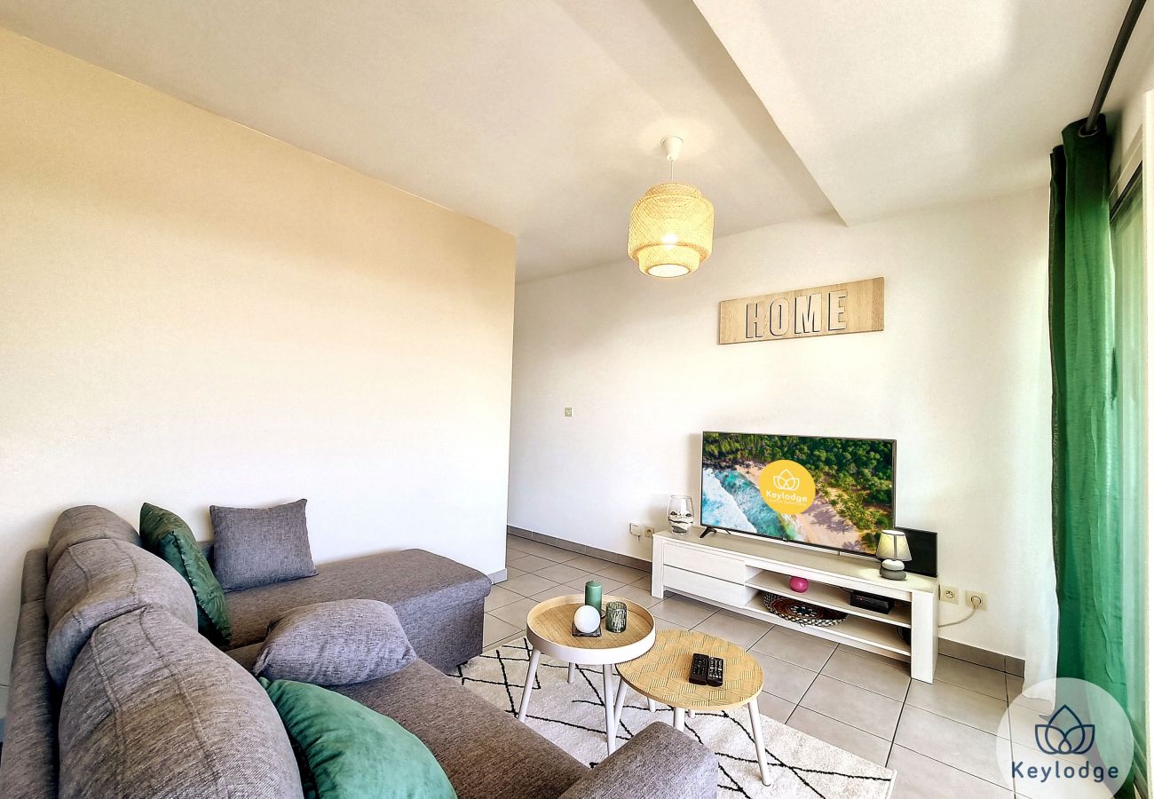 Apartment in SAINT-PIERRE - T2 – Lodge Intense – close to Saint-Pierre centre