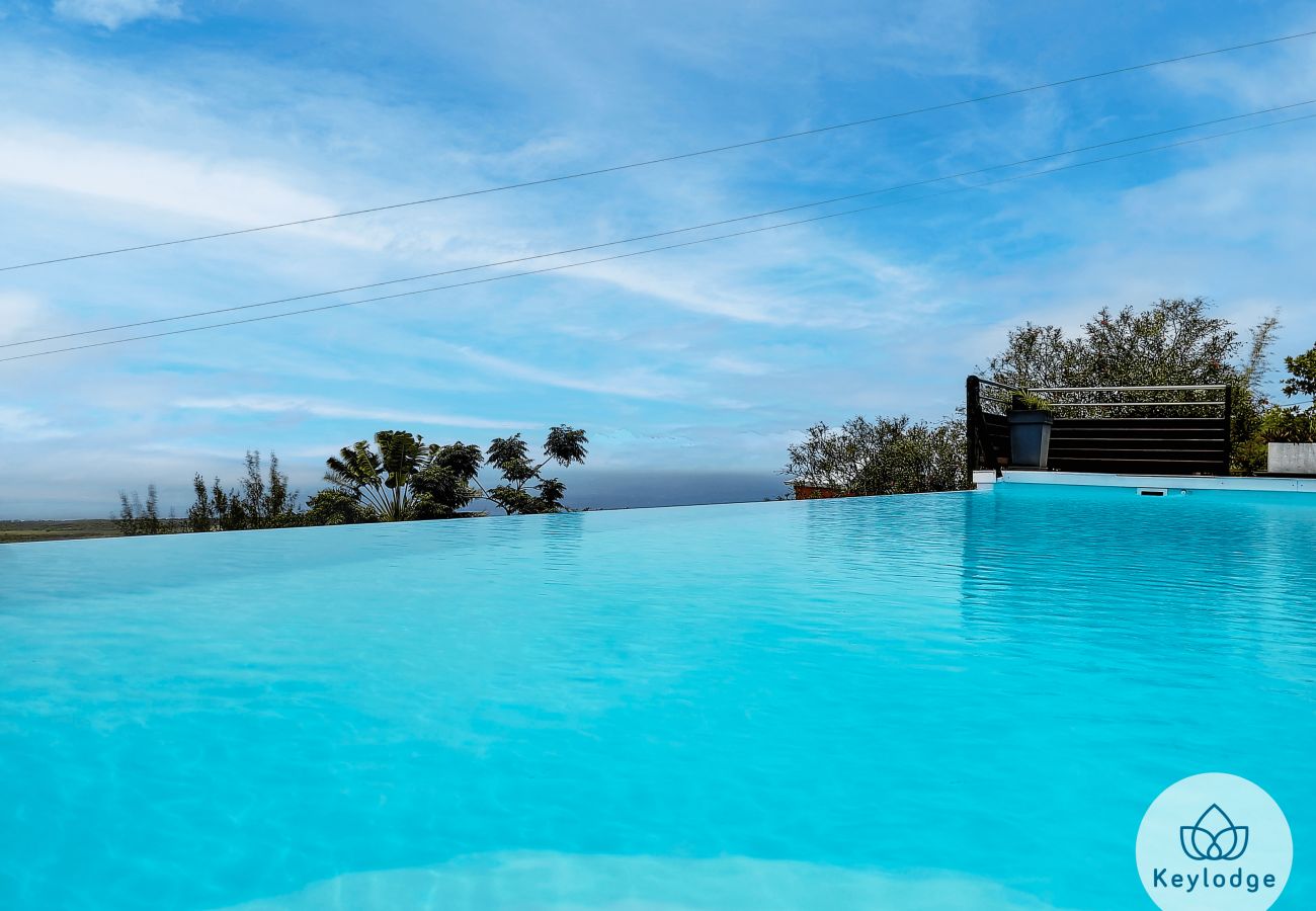House in LES AVIRONS - Balcons du Sud, Villa Perle de l’Océan - Infinity pool with a sea view - Les Avirons