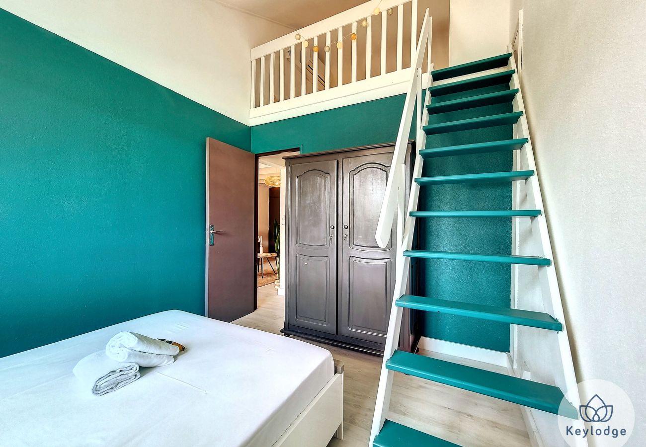 Apartment in Saint-Gilles les Bains - T2 bis – Bulle des Roches Noires - 50 m² - Close to the beaches - Saint-Gilles-les-Bains