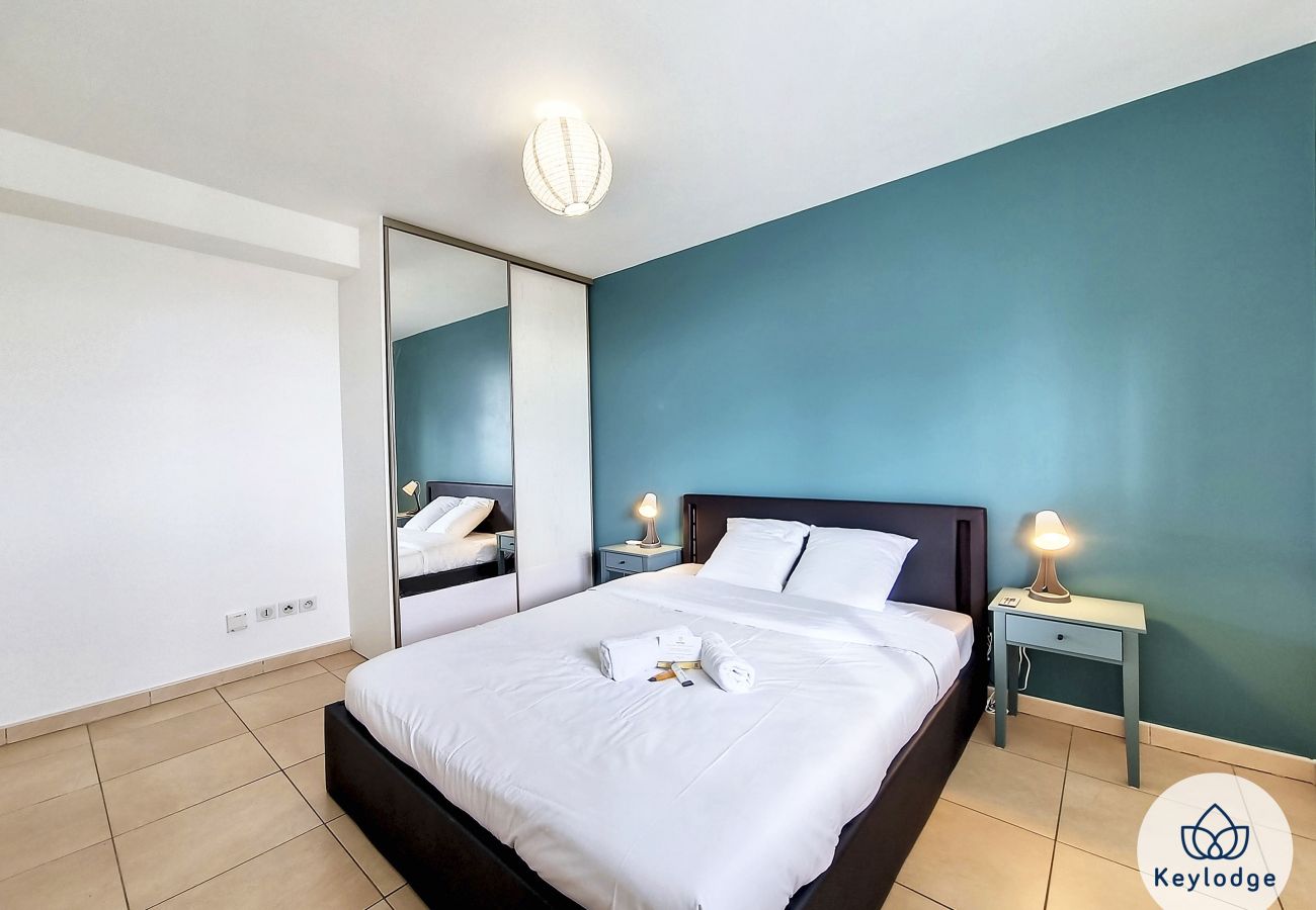 Apartment in Saint Denis - T2 – Louise - 50 m² - Close to Saint-Denis centre