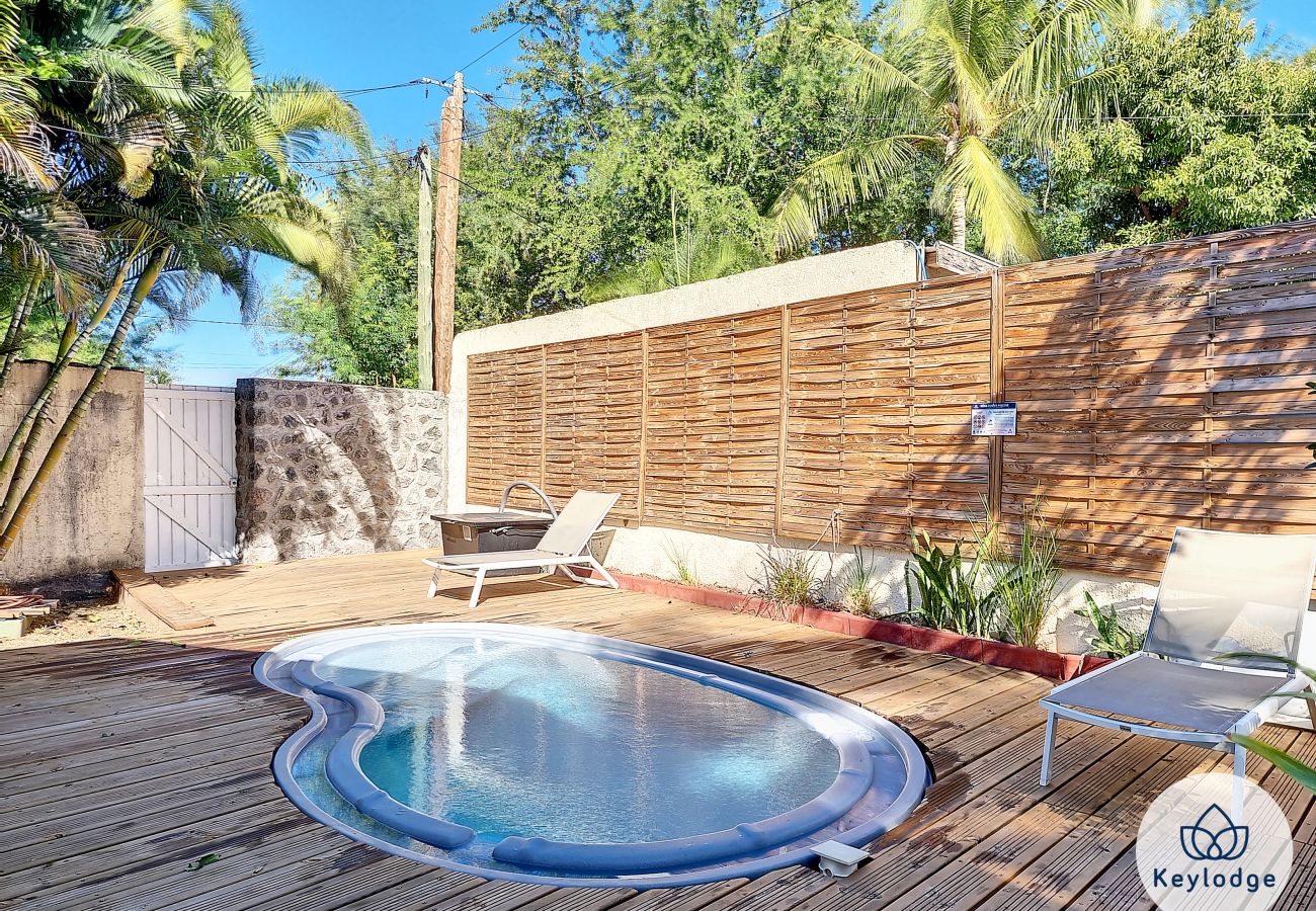 House in Saint-Gilles les Bains - Villa Ti Case l’Ermitage – 100 m² with pool – close to the beaches – Ermitage les bains