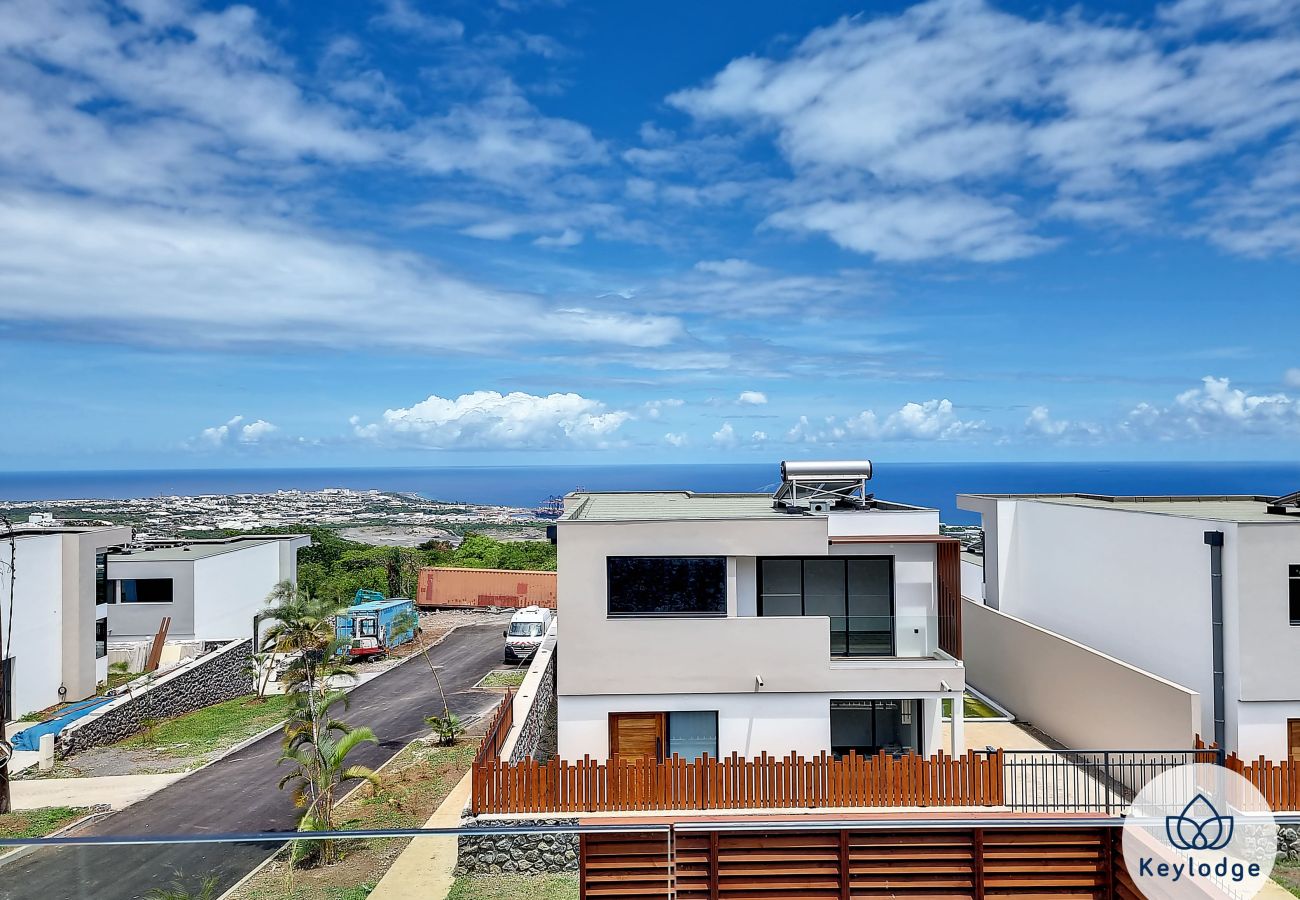 House in LA POSSESSION - Villa Koméla – with swimming pool and ocean view – La Possession