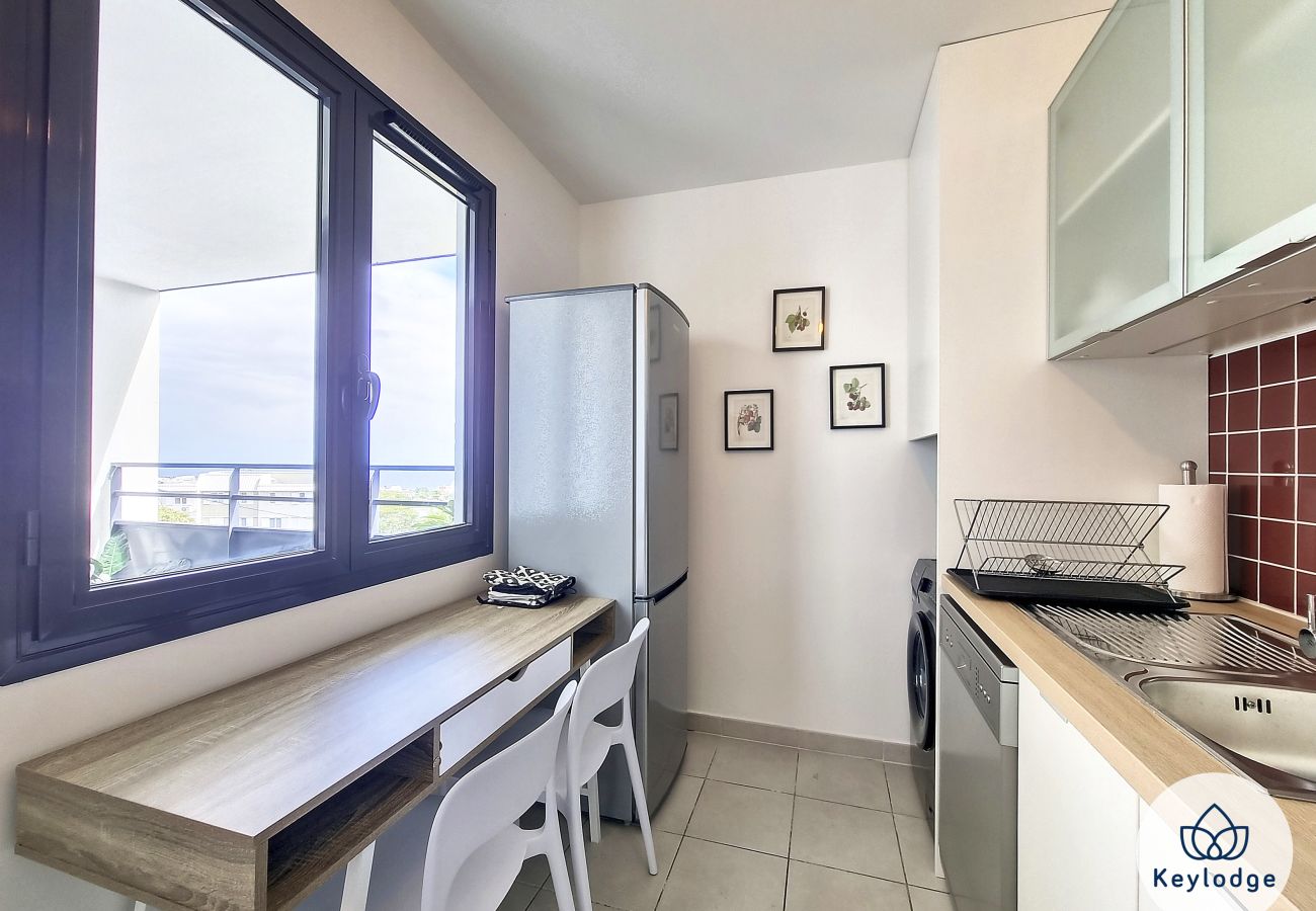 Apartment in Saint Denis - T2 – Azurite – 48 m² – Saint-Denis