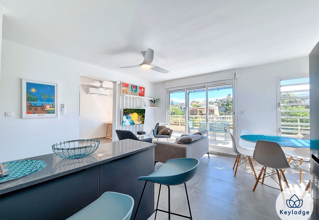 Apartment in Saint Pierre - Wopé L’appart – beautiful apartment 3 min from the CHU – Terre Sainte