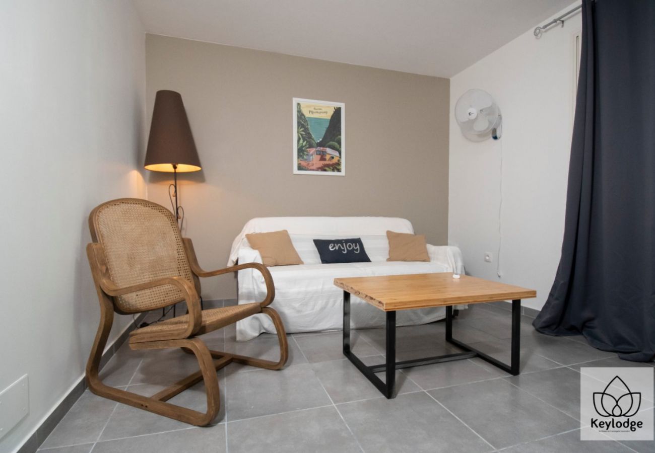 Appartement à Saint Pierre - T2 - Le Manguier - 300m de la plage - Saint-Pierre