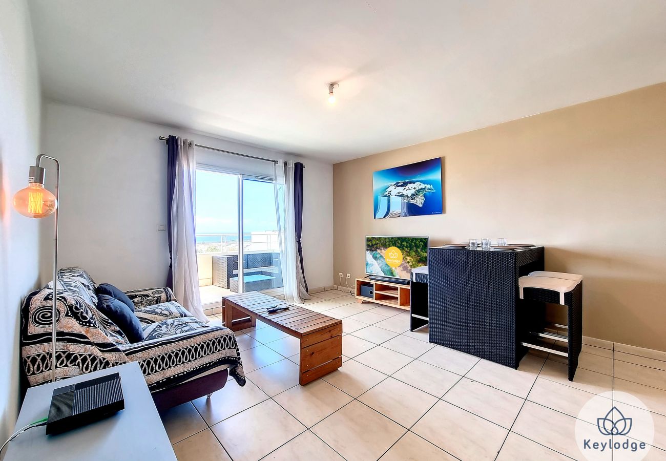 Appartement à Sainte-Clotilde - T2 – Le Mirad’Or – Belle vue mer – Sainte-Clotilde