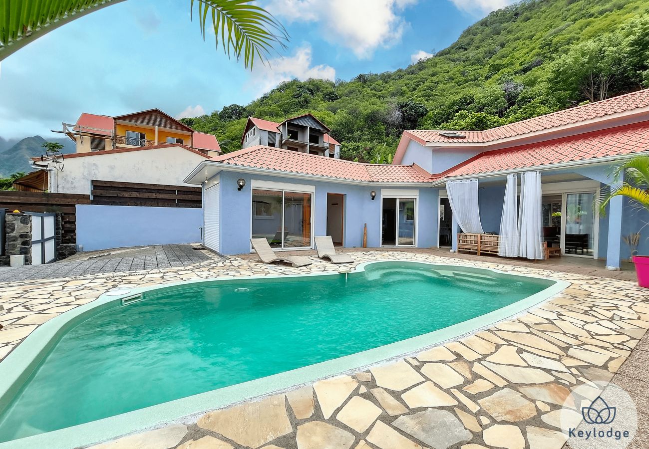 Maison à ENTRE-DEUX - Villa Bras Long- 150 m² – avec piscine – Entre-Deux