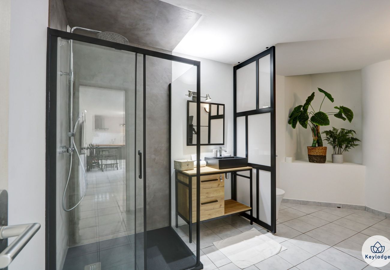 Appartement à Saint Denis - T1 - Zoysia - 36 m2 – Equipé et rénové - Proche centre-ville Saint-Denis 